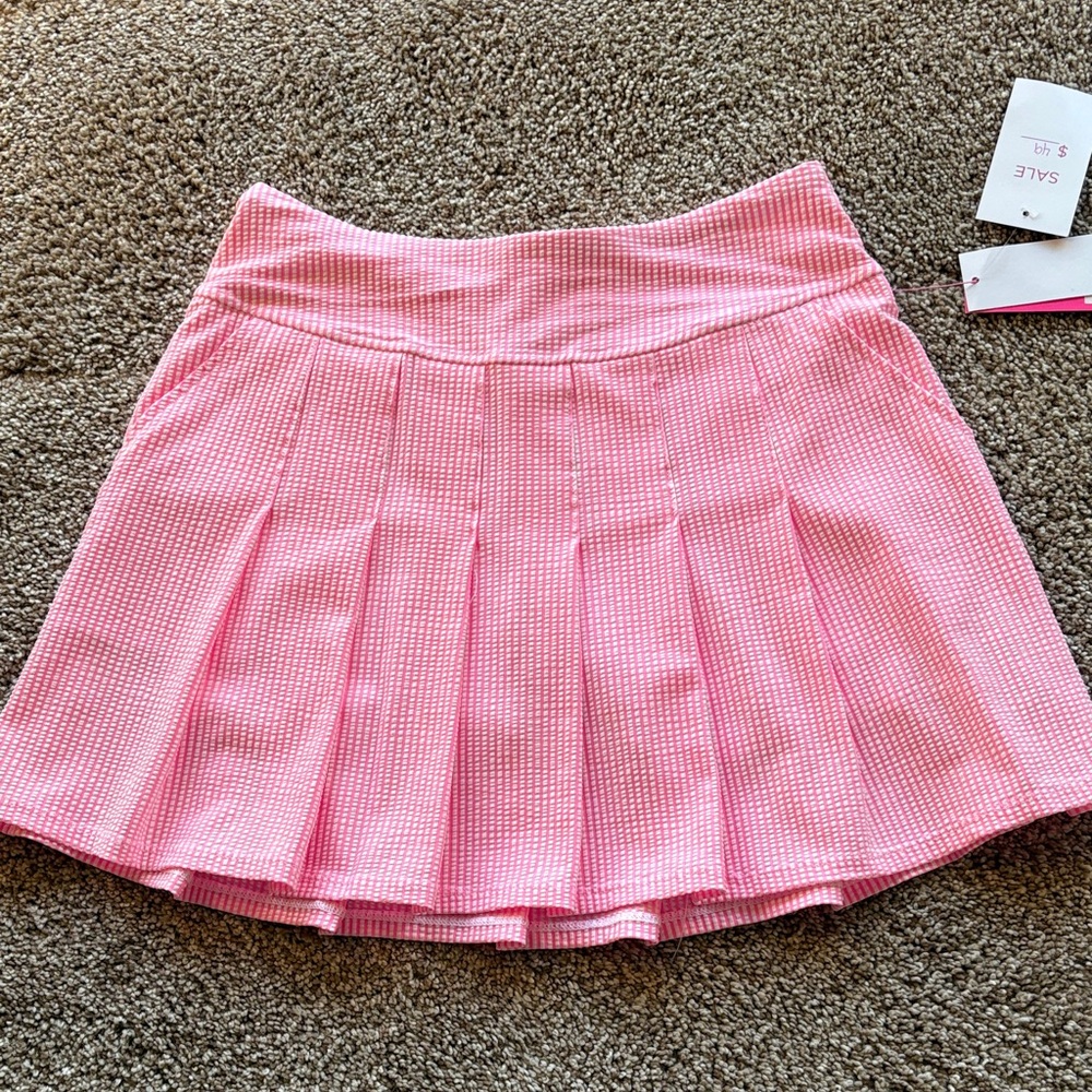 Lilly Pulitzer Pink Checkered Luxletic skirt. 
Size 2.